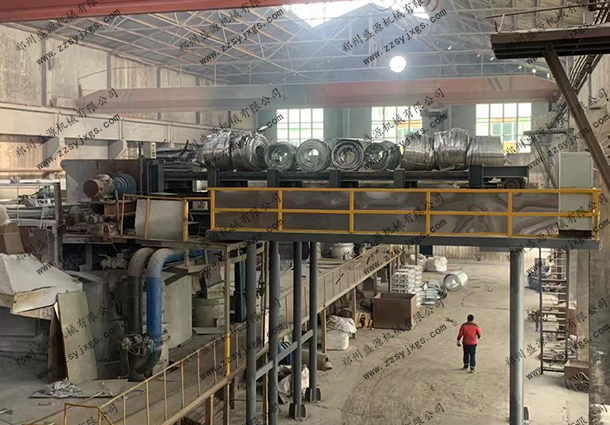 鏈板輸送機(jī)傾翻式下料 鏈板輸送機(jī)傾翻式下料